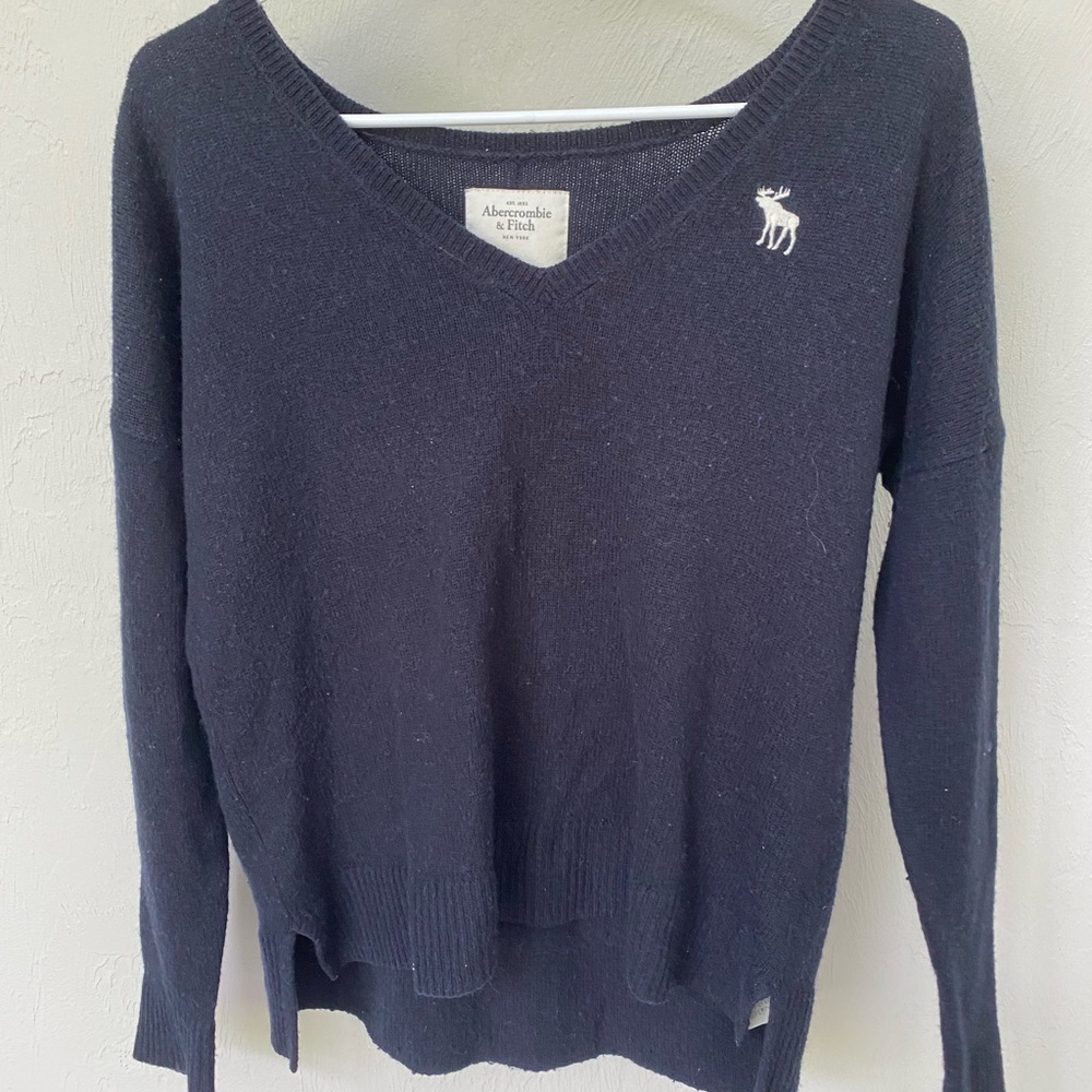 Abercrombie and Fitch navy blue sweater size XS